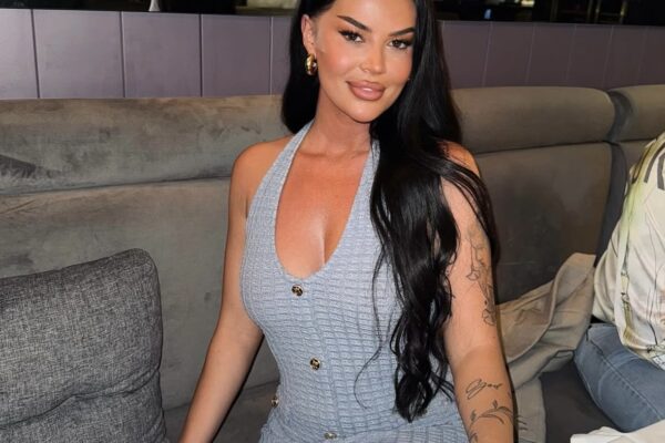 Pas ndarjes nga Patrisi, Santiana Maloku “shkëlqen” me poza provokuese në ashensor